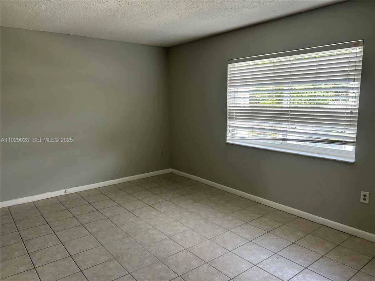 Apartment for rent at 335 SW 20th St #335-7, Fort Lauderdale, FL 33315