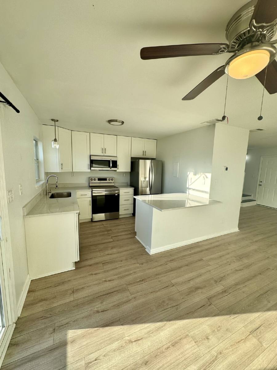 Townhouse for rent at 8003 Beach Dr, Panama City, FL 32408