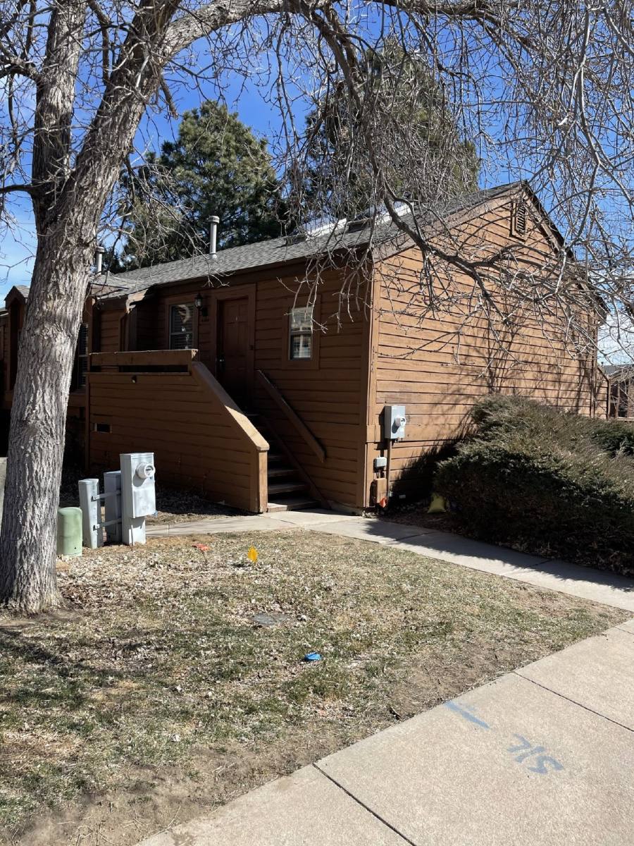 Townhouse for rent at 4144 S Richfield Way, Aurora, CO 80013