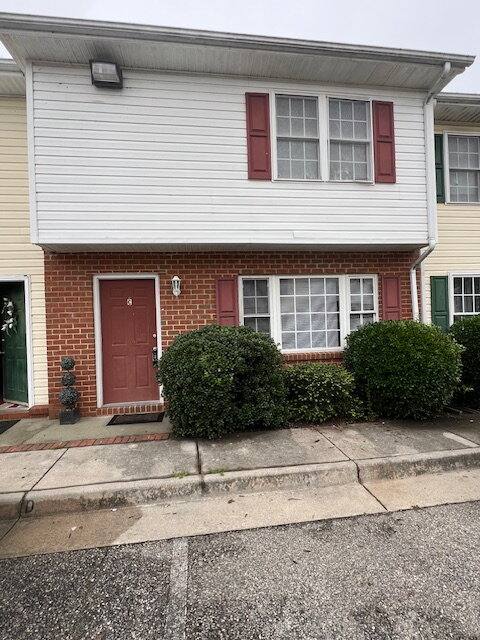 Townhouse for rent at 555 Fairfax Ave #C, Colonial Heights, VA 23834