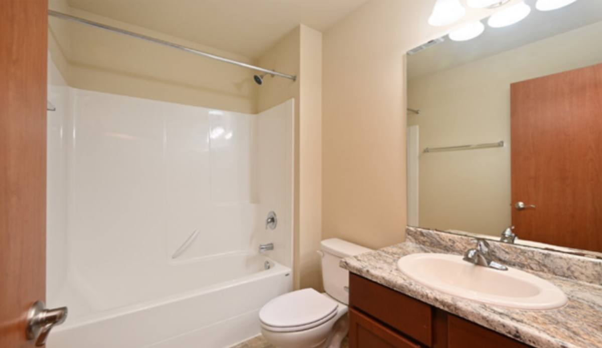 Apartment for rent at 12210 Ambaum Blvd SW, Seattle, WA 98146