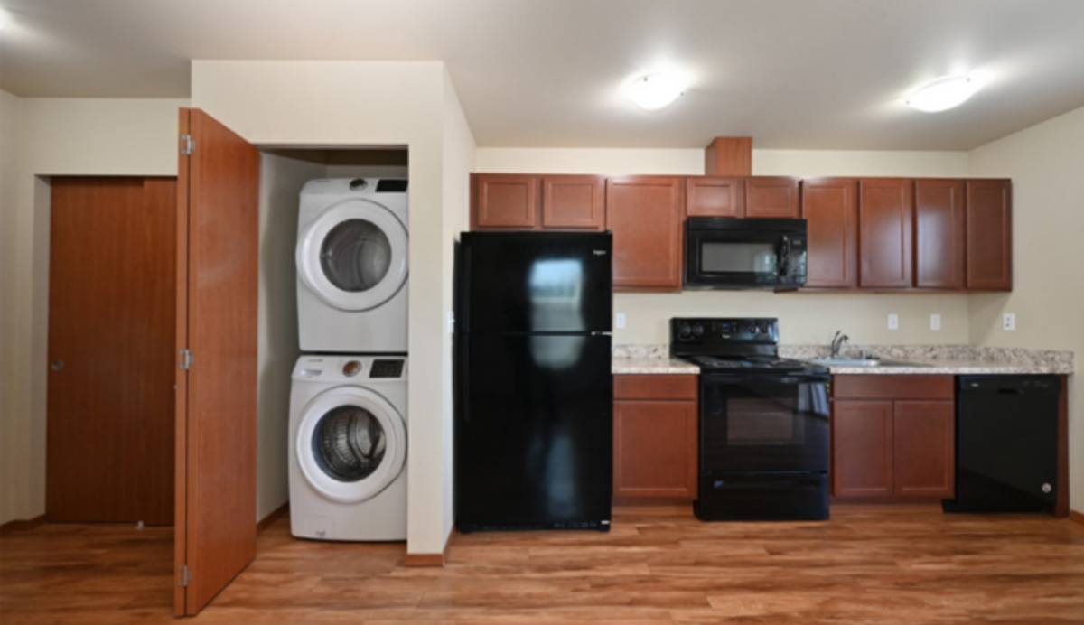 Apartment for rent at 12210 Ambaum Blvd SW, Seattle, WA 98146