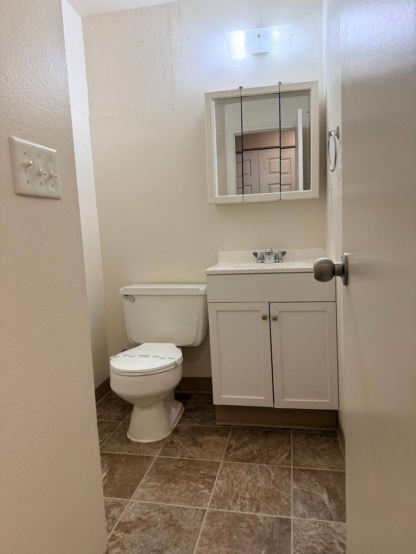 Townhouse for rent at 190 Boone Rd SE, Salem, OR 97306