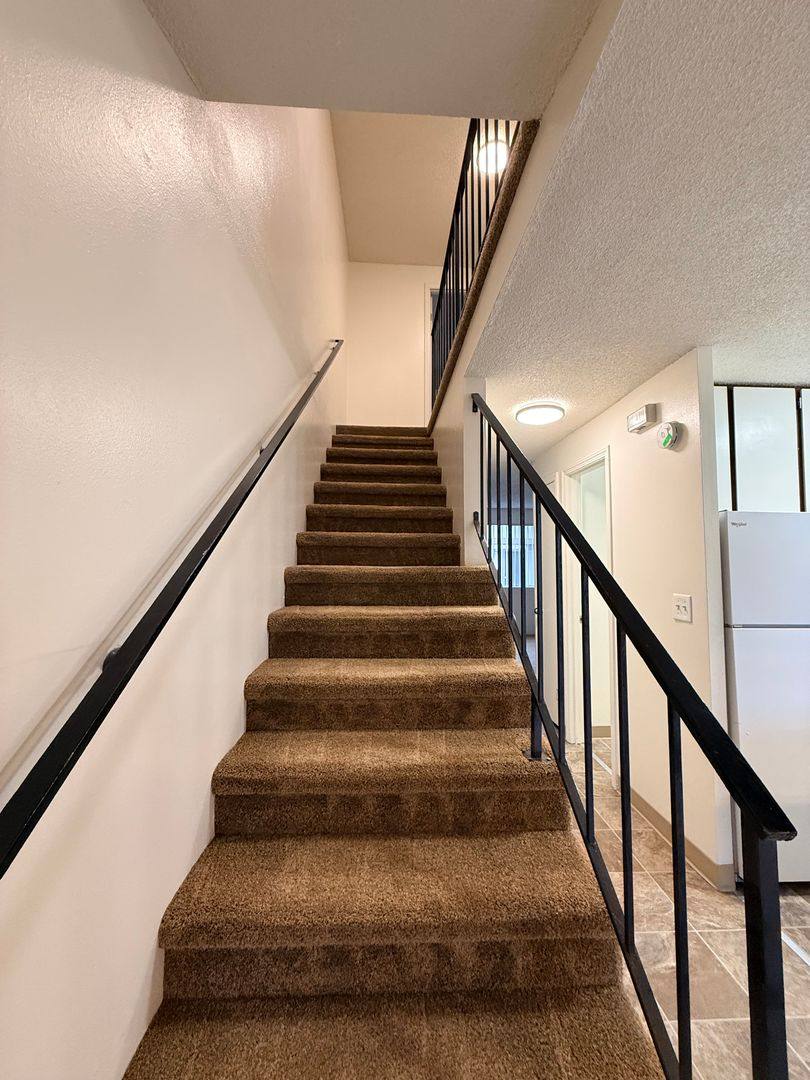 Townhouse for rent at 190 Boone Rd SE, Salem, OR 97306