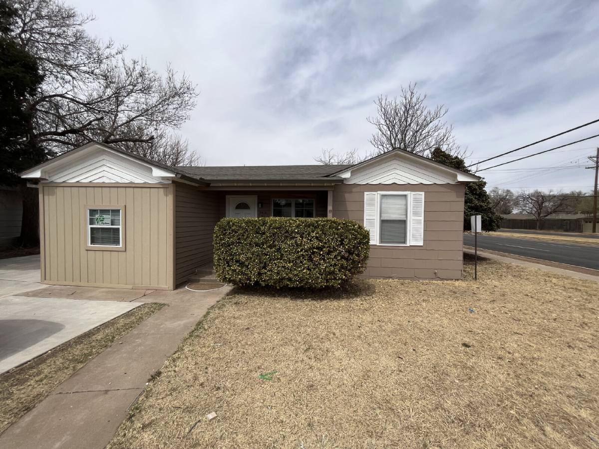 House for rent at 3404 30th St, Lubbock, TX 79410