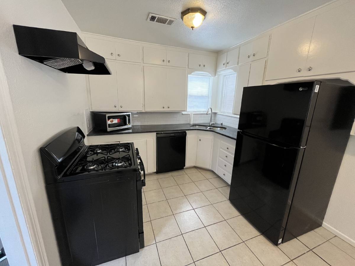 House for rent at 3404 30th St, Lubbock, TX 79410