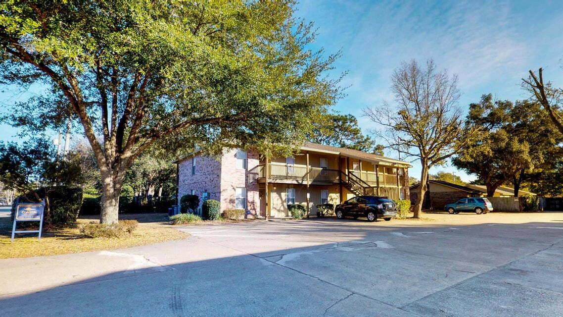 Apartment for rent at 895 Silverwood #6, Fort Walton Beach, FL 32547
