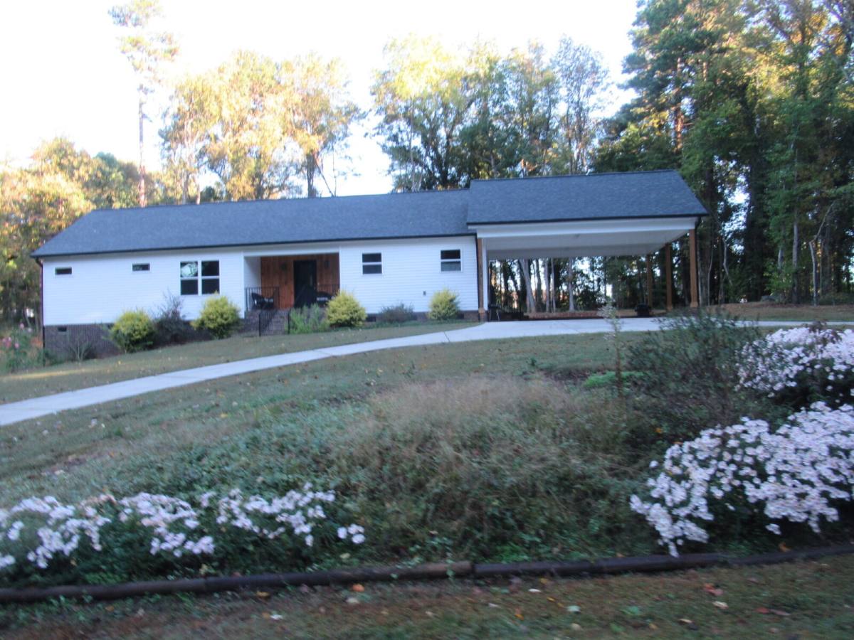 House for rent at 134 Garden Terrace, Dallas, NC 28034