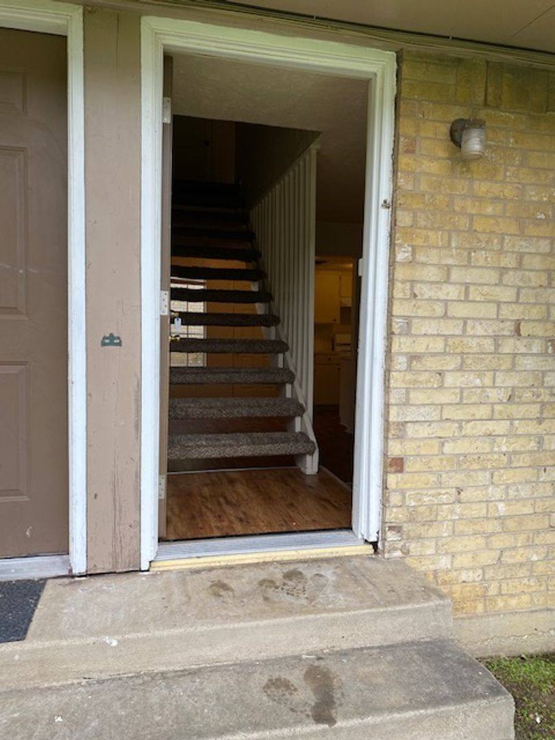 Apartment for rent at 2111 W Hickory, Denton, TX 76201