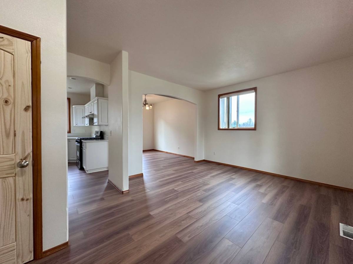 House for rent at 3437 SW 2nd St, Gresham, OR 97030