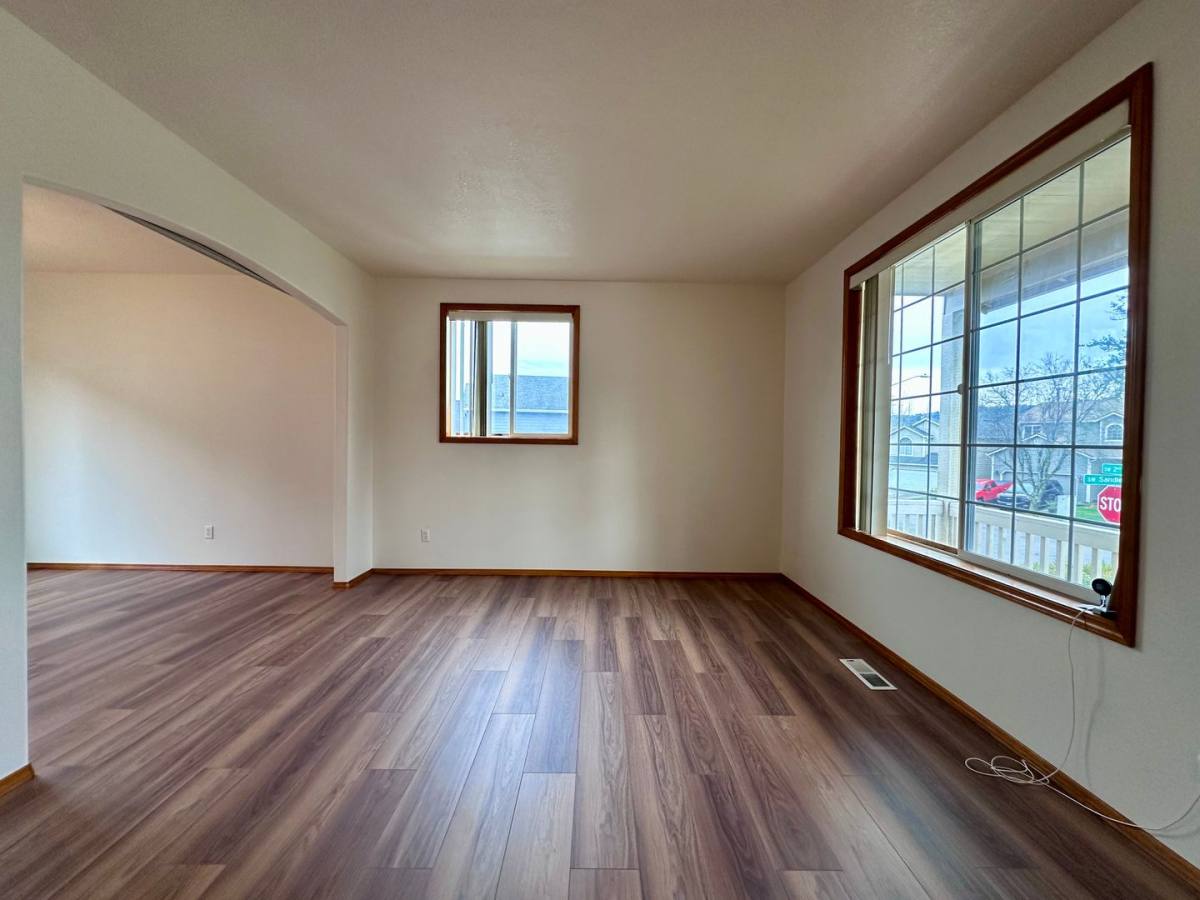 House for rent at 3437 SW 2nd St, Gresham, OR 97030