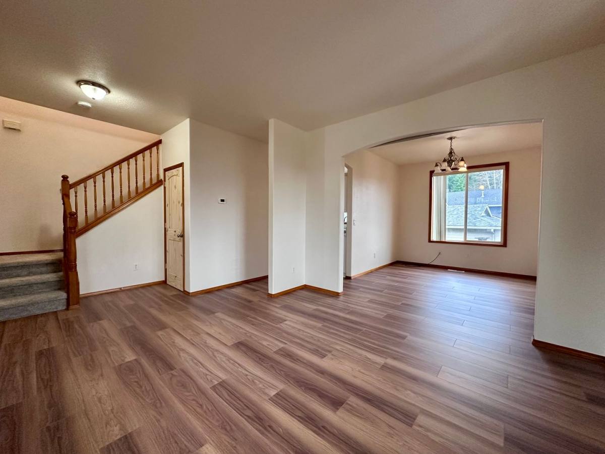 House for rent at 3437 SW 2nd St, Gresham, OR 97030