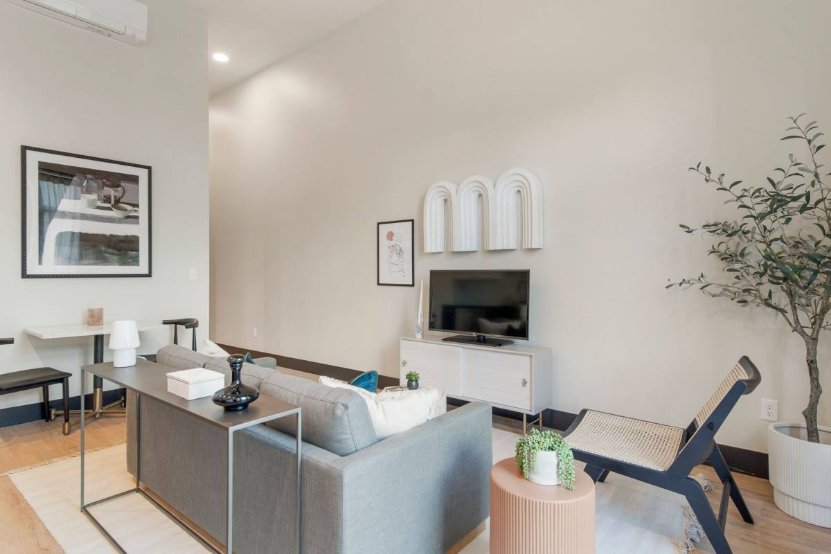 Apartment for rent at 111 S Greenwood Ave, Tulsa, OK 74120