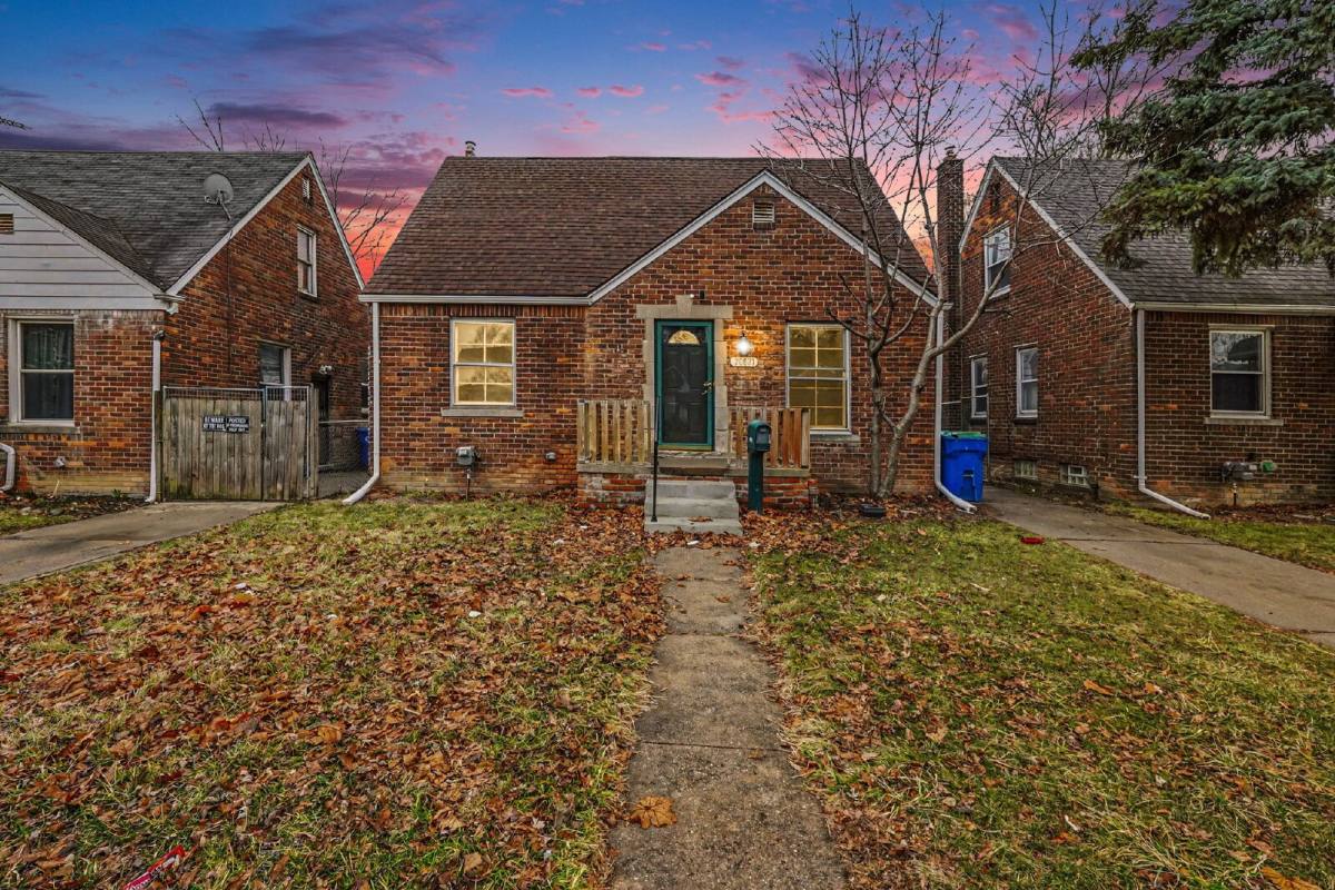 House for rent at 20821 Blackmar Ave, Warren, MI 48091