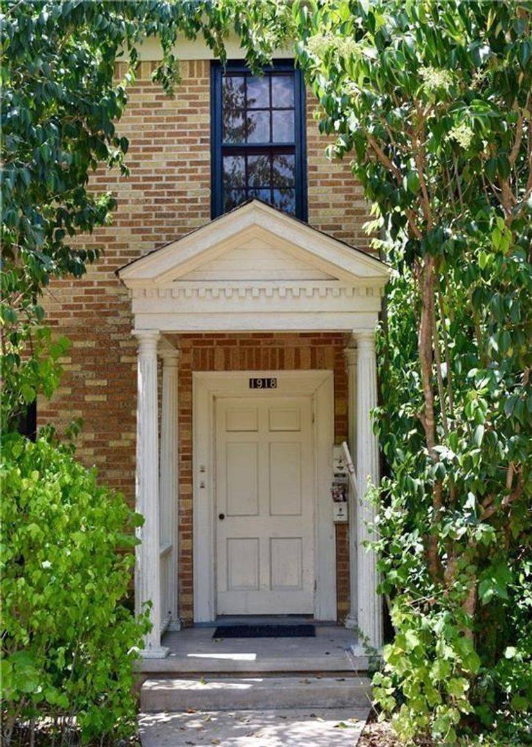 Apartment for rent at 1918 Robbins Place, Austin, TX 78705