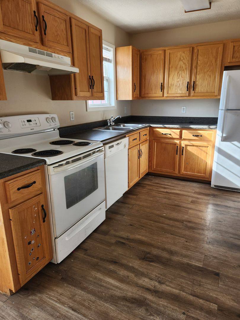 Apartment for rent at 121 Quail Ridge Circle, Glasgow, KY 42141