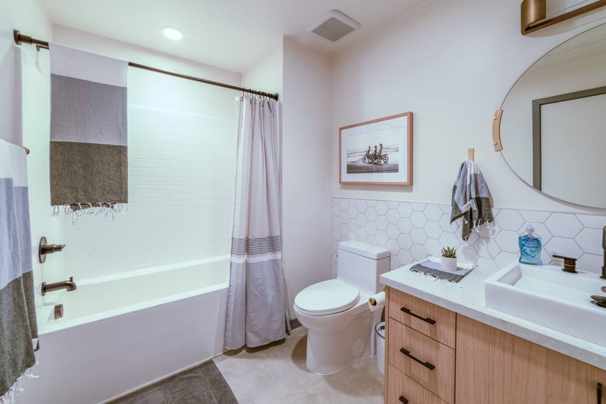 Apartment for rent at 516 S Santa Fe Ave, Vista, CA 92084