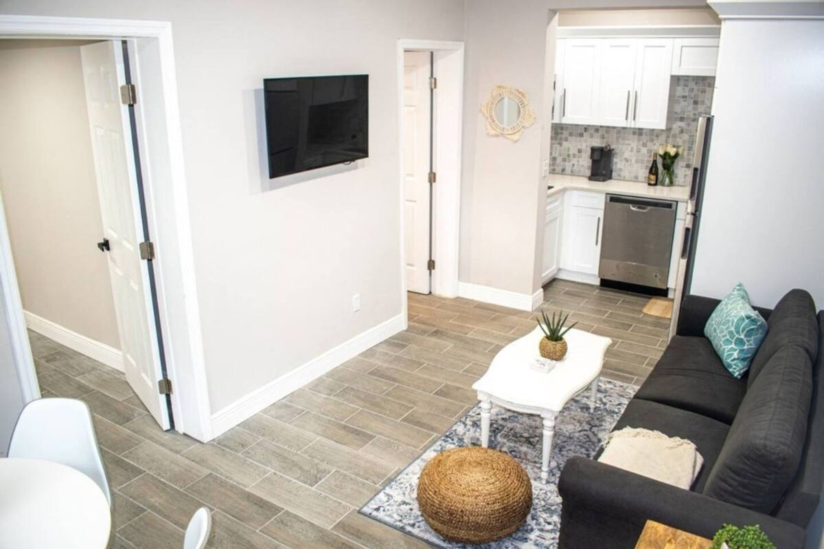 Apartment for rent at 3601 N 13th St, Tampa, FL 33605