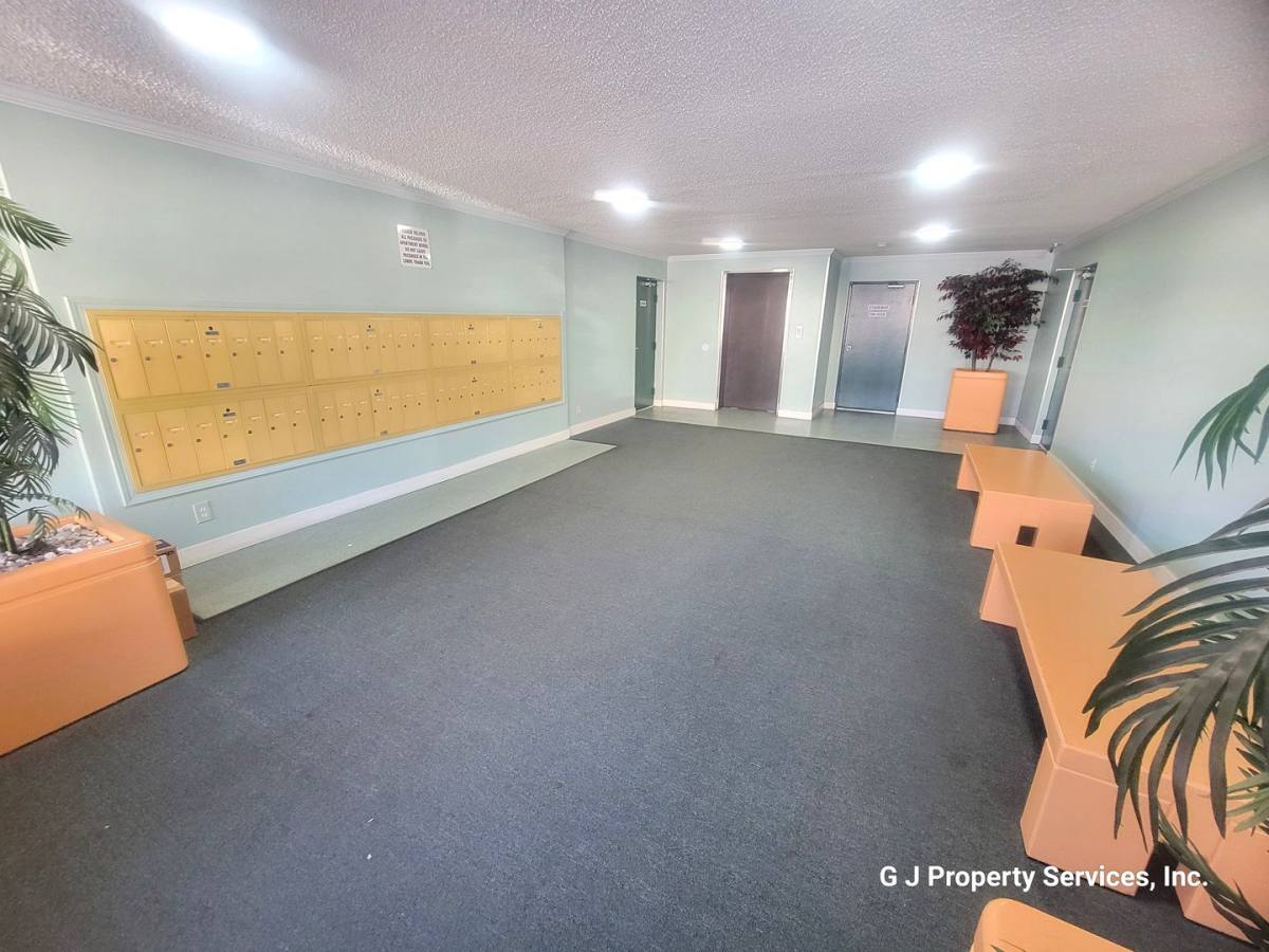 Apartment for rent at 3503 Linden Ave, Long Beach, CA 90807