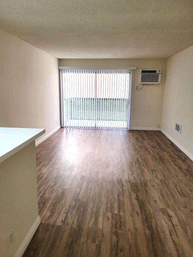 Apartment for rent at 3503 Linden Ave, Long Beach, CA 90807
