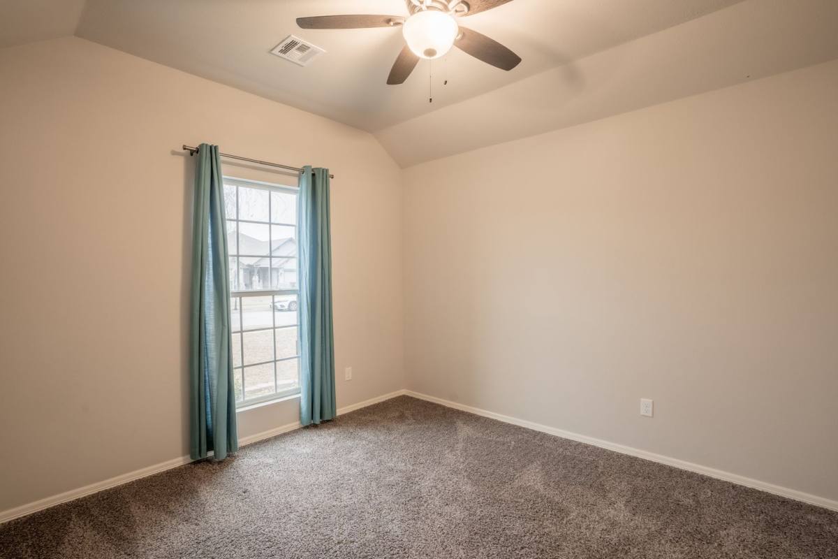 House for rent at 12303 N 130th E Ave, Collinsville, OK 74021