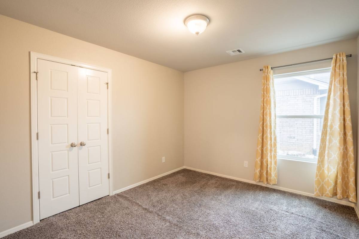 House for rent at 12303 N 130th E Ave, Collinsville, OK 74021