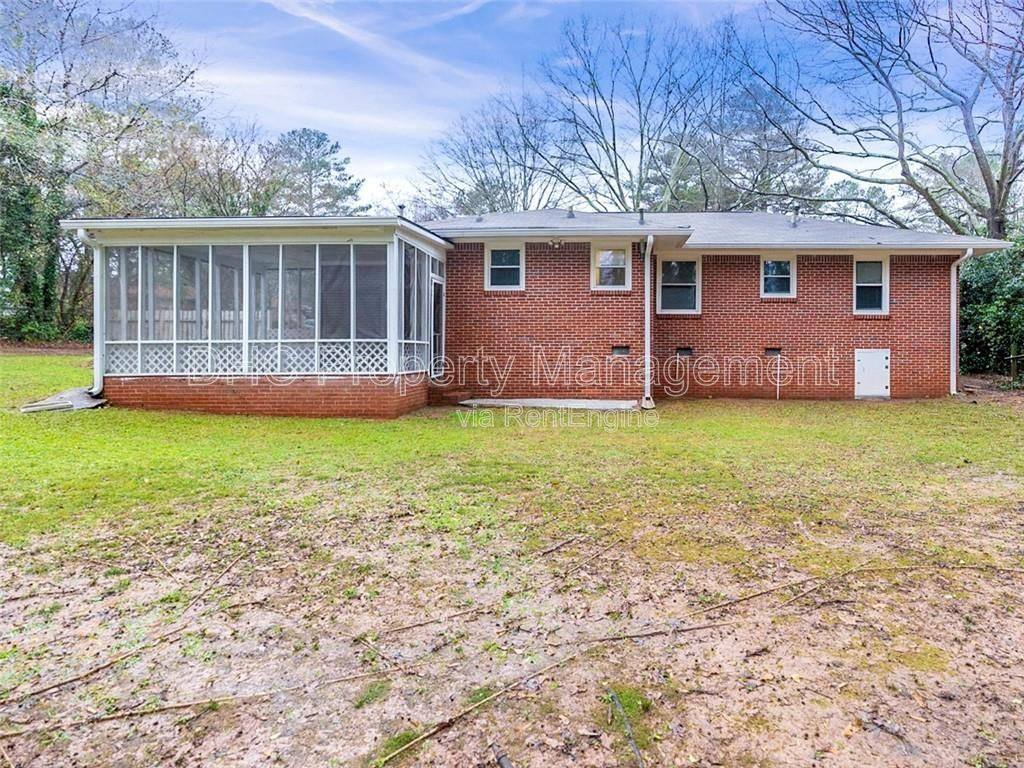 House for rent at 161 Larose Circle SE, Marietta, GA 30060