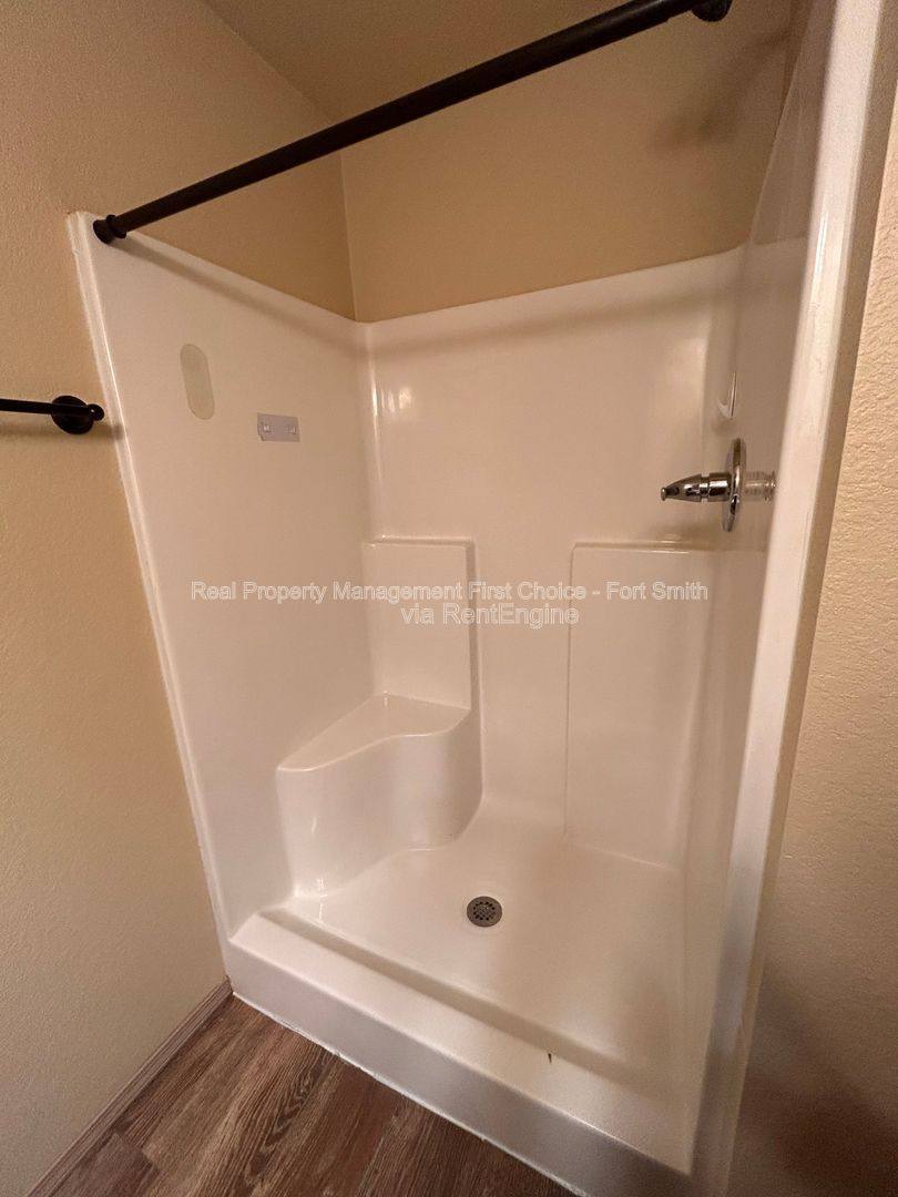 Apartment for rent at 318 S 12th St, Fort Smith, AR 72901