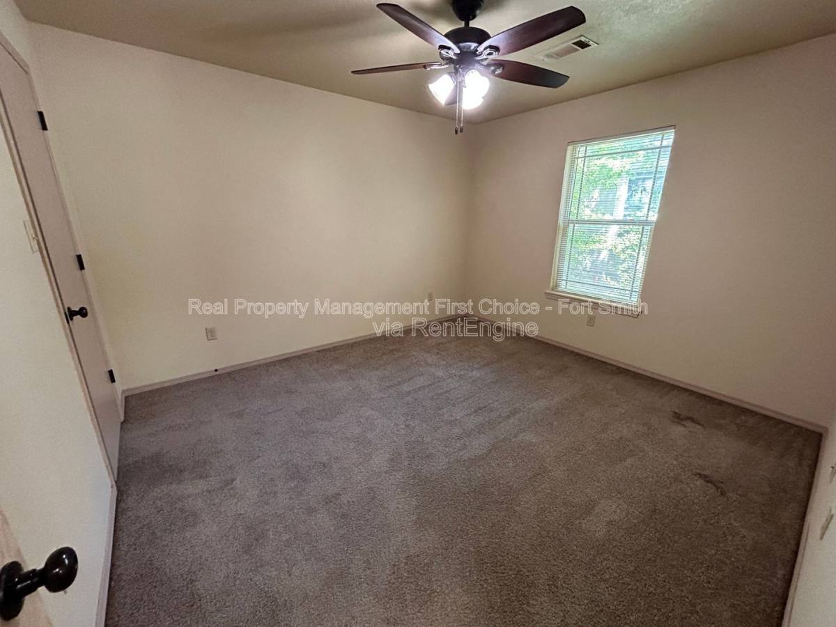 Apartment for rent at 318 S 12th St, Fort Smith, AR 72901