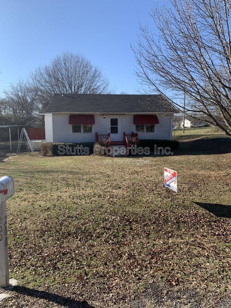 Apartment for rent at 200 County Rd #580, Rogersville, AL 35652