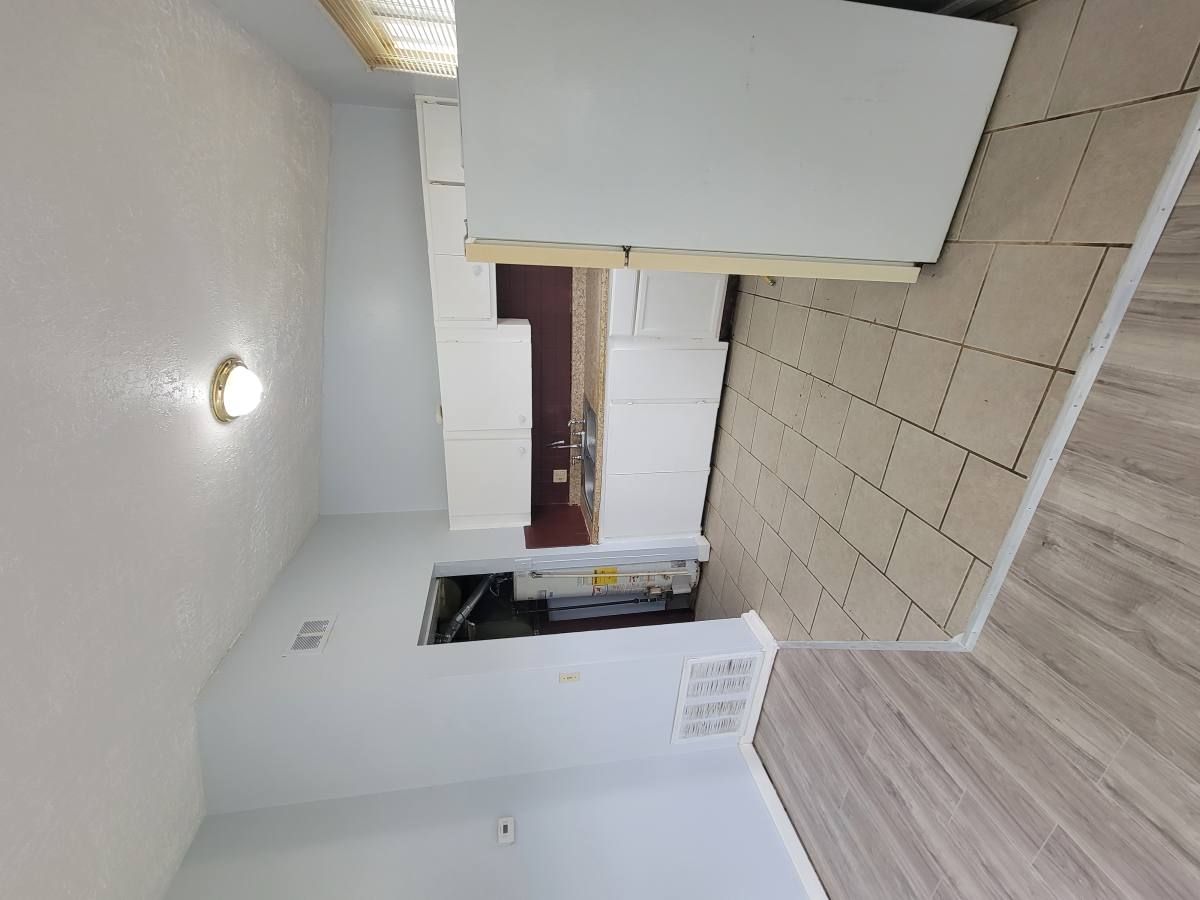 Apartment for rent at 1331-1333 Thurston St #1325, Akron, OH 44320