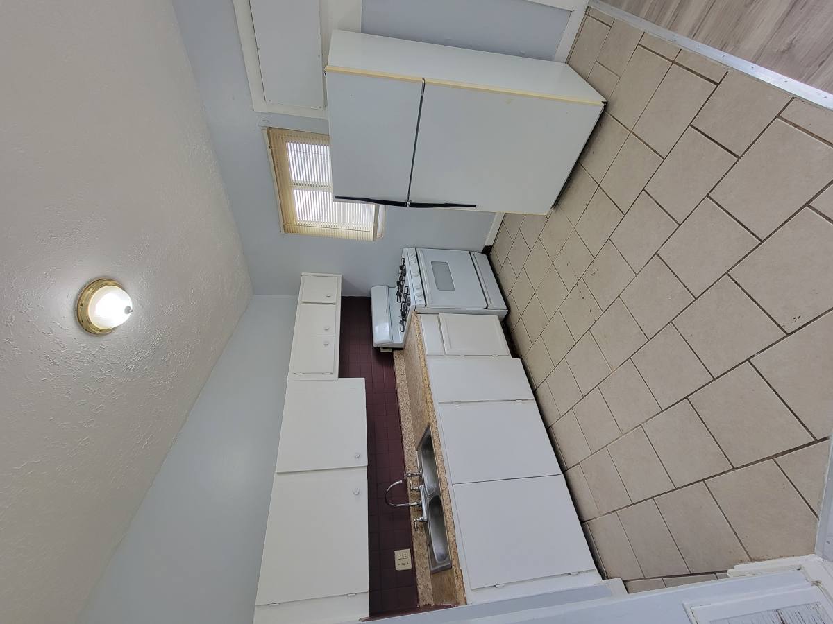 Apartment for rent at 1331-1333 Thurston St #1325, Akron, OH 44320