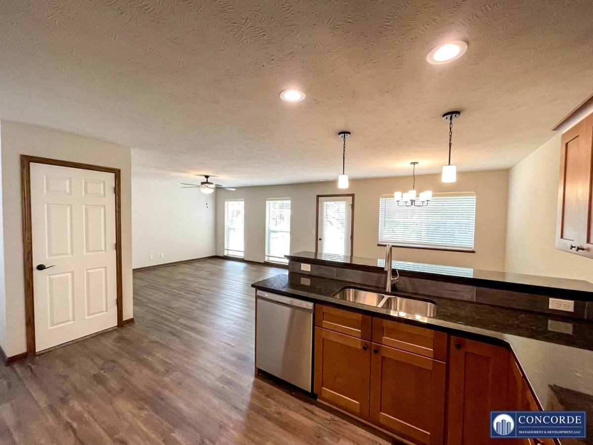 Apartment for rent at 800-856 Bellezza St, Lincoln, NE 68523
