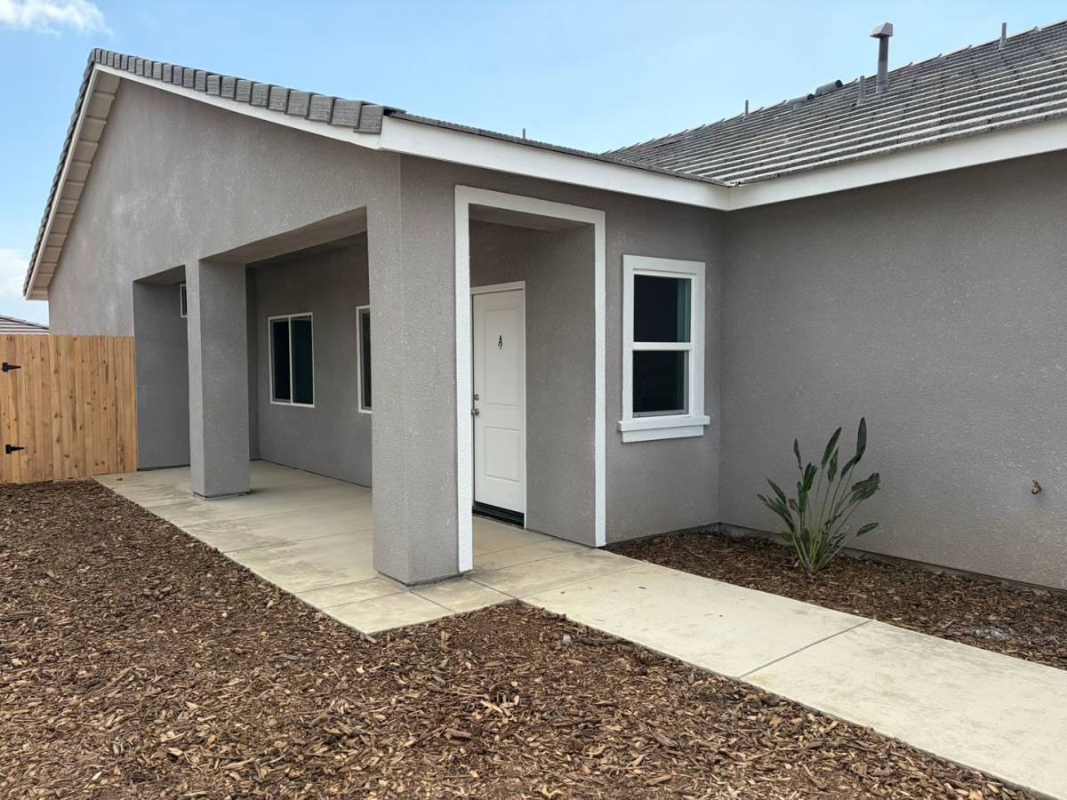 Apartment for rent at 6011 Cougar Trail, Bakersfield, CA 93306