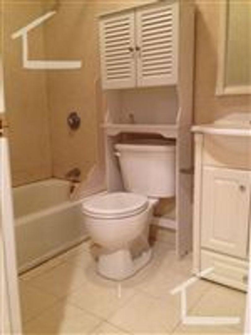 Apartment for rent at 158 Winthrop St #1, Brookline, MA 02445