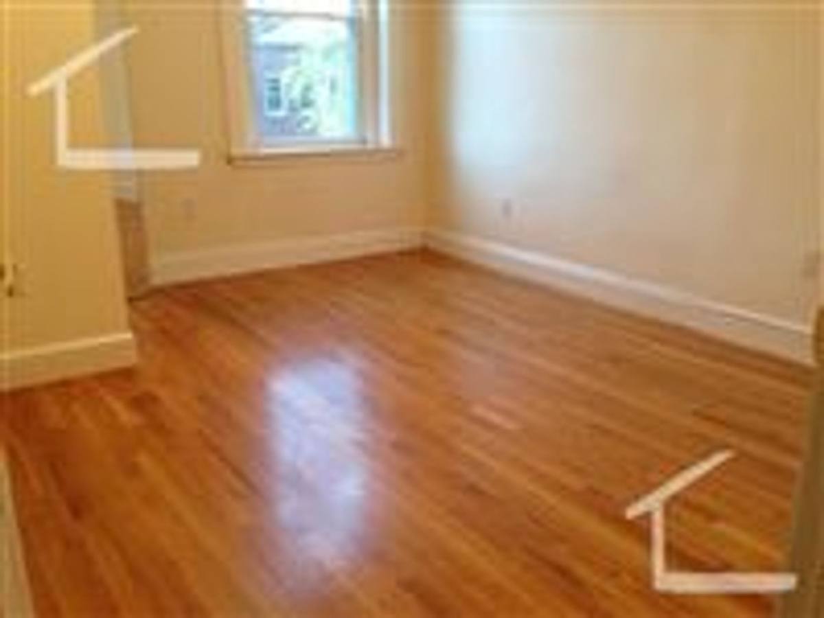 Apartment for rent at 158 Winthrop St #1, Brookline, MA 02445