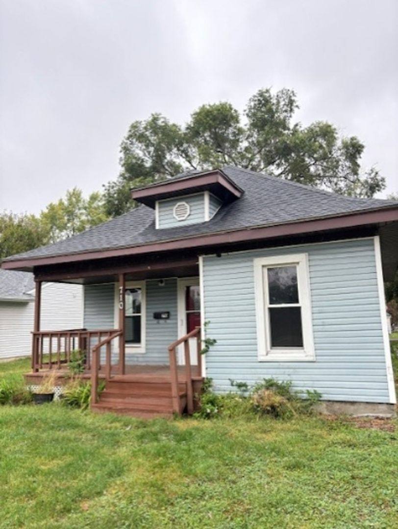 House for rent at 710 E University Ave, Urbana, IL 61802