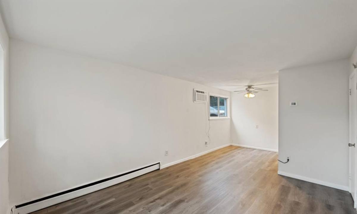 Apartment for rent at 2818 E 31st St, Minneapolis, MN 55406