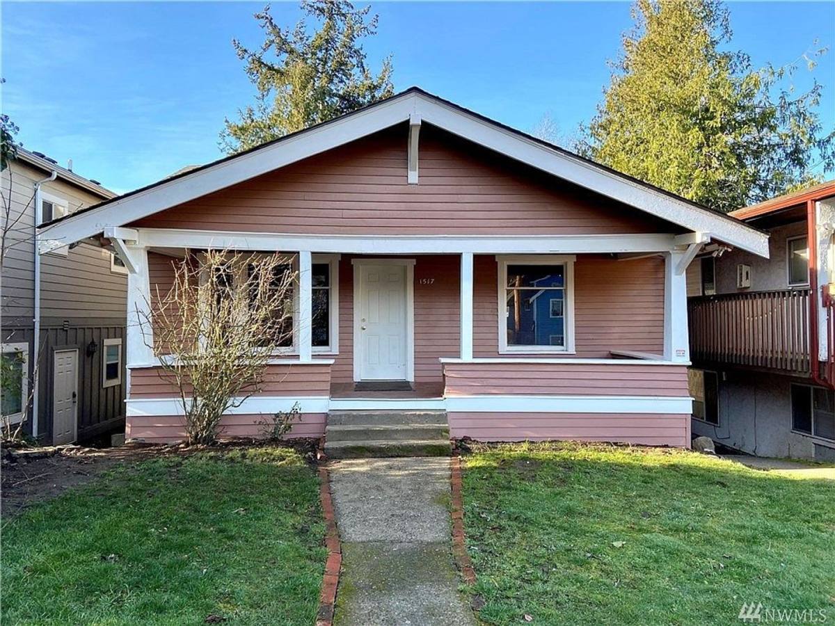 Apartment for rent at 1517 Franklin St, Bellingham, WA 98225