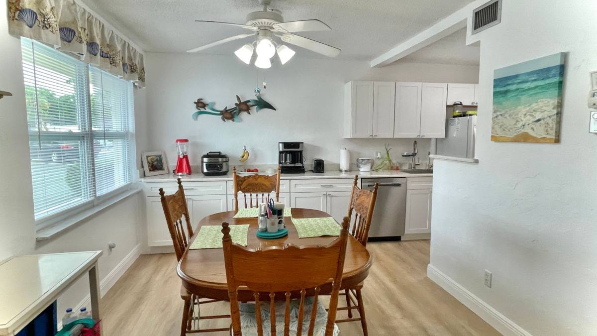 Apartment for rent at 923 22nd Place, Vero Beach, FL 32960