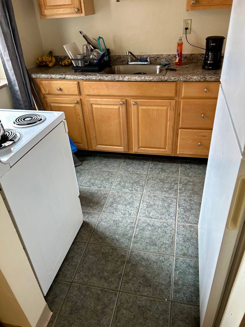 Apartment for rent at 6301 Fifth Ave, Pittsburgh, PA 15206