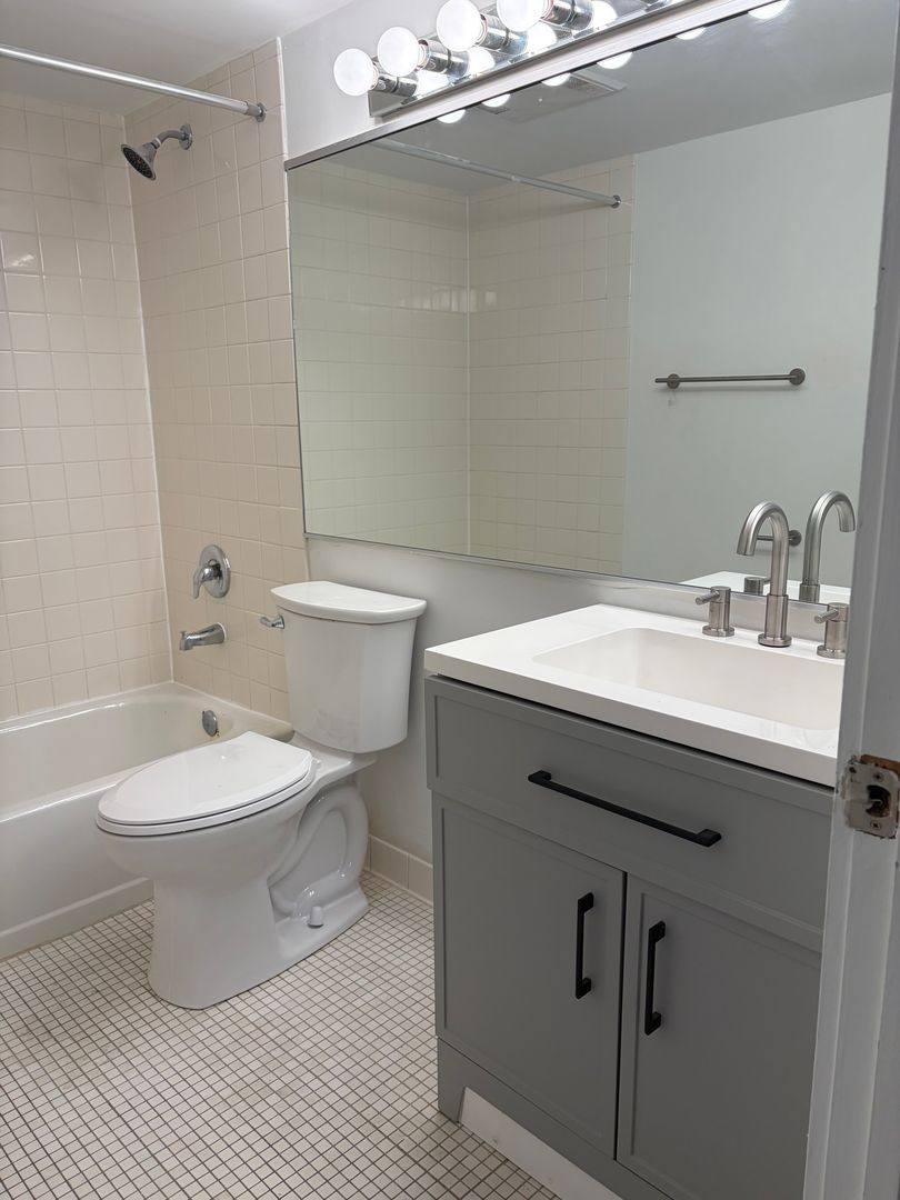 Apartment for rent at 24-30 S Bank St, Philadelphia, PA 19106