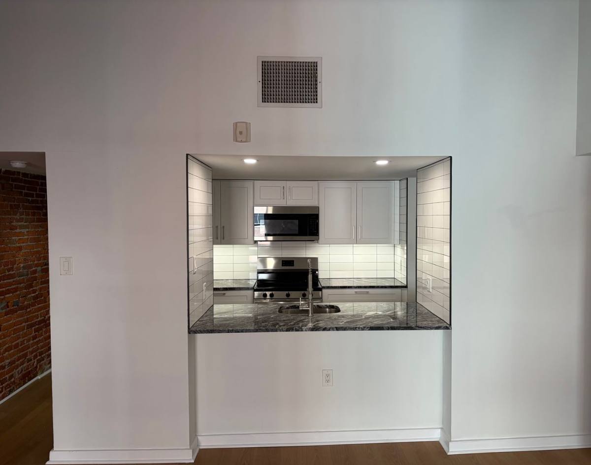Apartment for rent at 24-30 S Bank St, Philadelphia, PA 19106