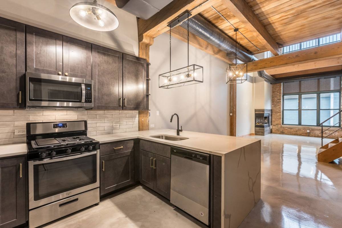 Apartment for rent at 3110 N Sheffield Ave #2O1, Chicago, IL 60657