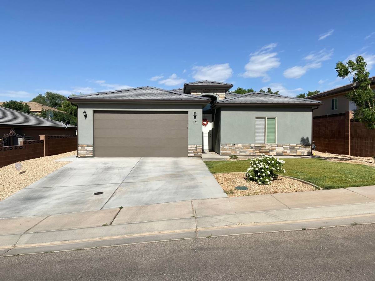 House for rent at 123 N 400 W, Hurricane, UT 84737