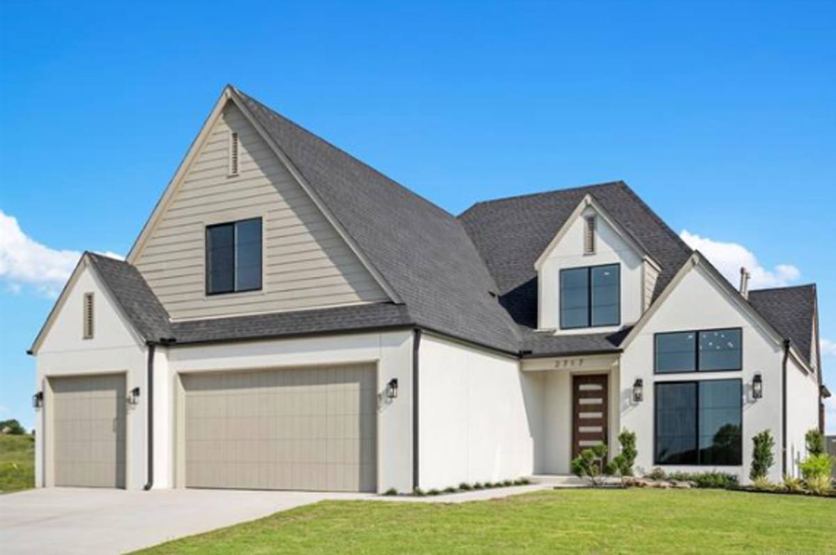 House for rent at 2717 E 134th Circle, Bixby, OK 74008