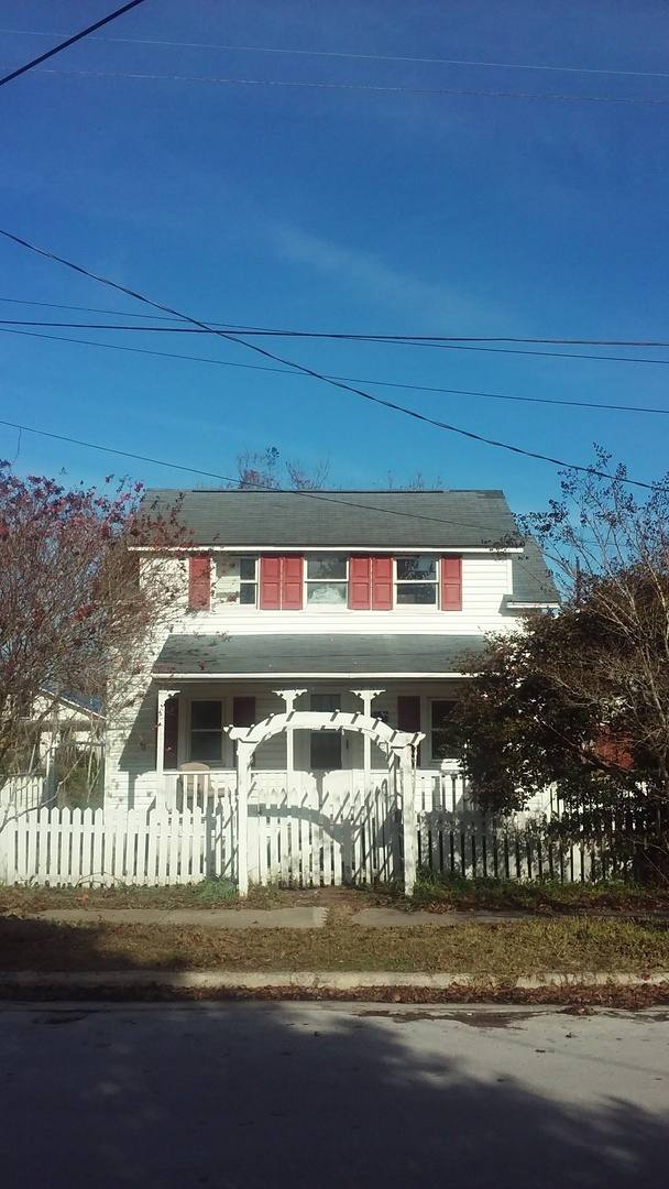 House for rent at 1002 Fisher St, Morehead City, NC 28557