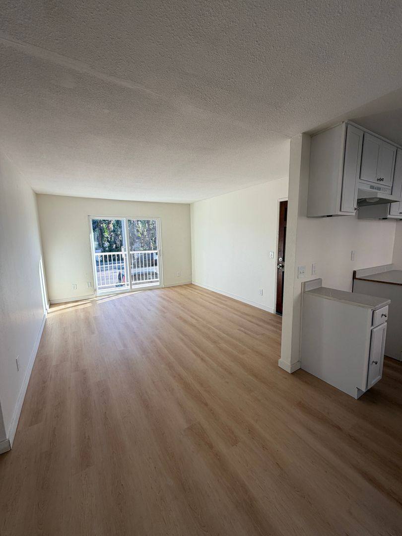 Apartment for rent at 12357-12359 Oxnard St, North Hollywood, CA 91606