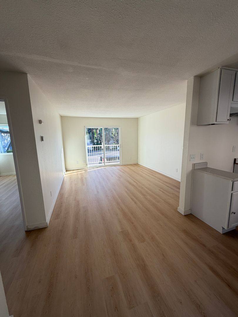 Apartment for rent at 12357-12359 Oxnard St, North Hollywood, CA 91606