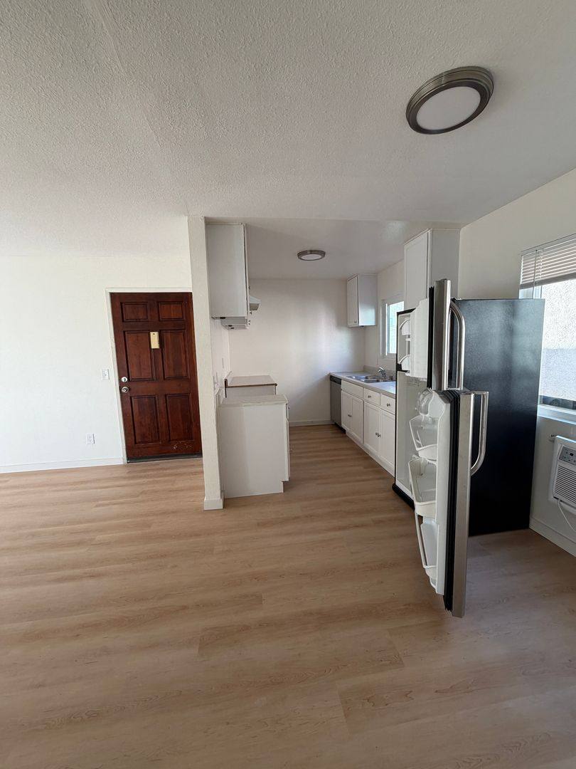 Apartment for rent at 12357-12359 Oxnard St, North Hollywood, CA 91606